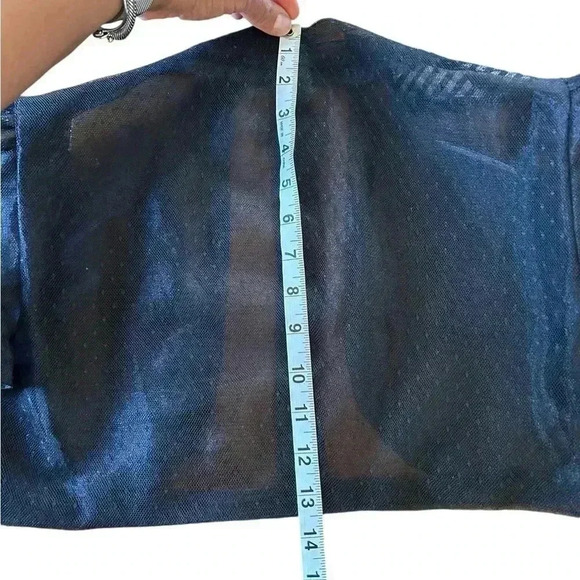 Beautiful Black Woman’s Lace puffed Sleeve Bolero Jacket - Picture 3 of 15